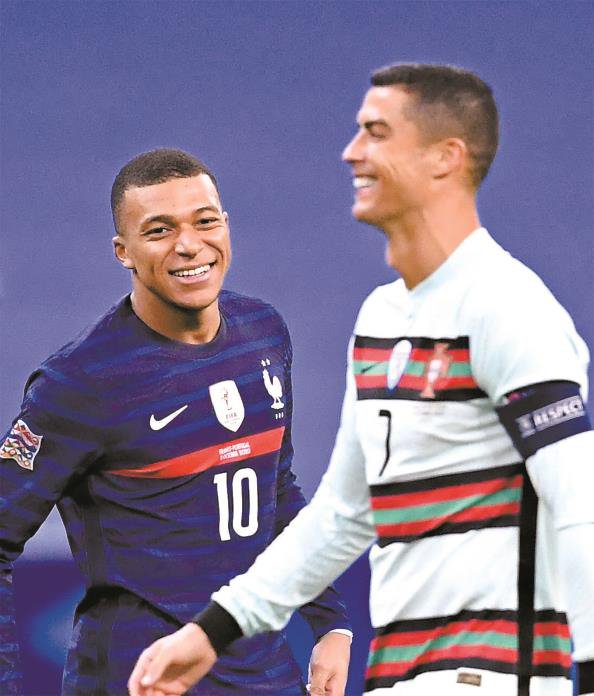 姆巴佩爆冷击败MAD,出色防守引爆全场!